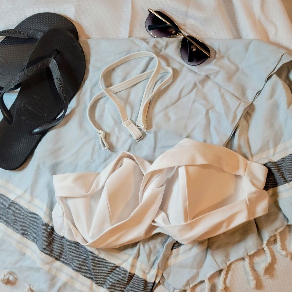 NWOT Figleaves Convertible Bikini Top; 38D